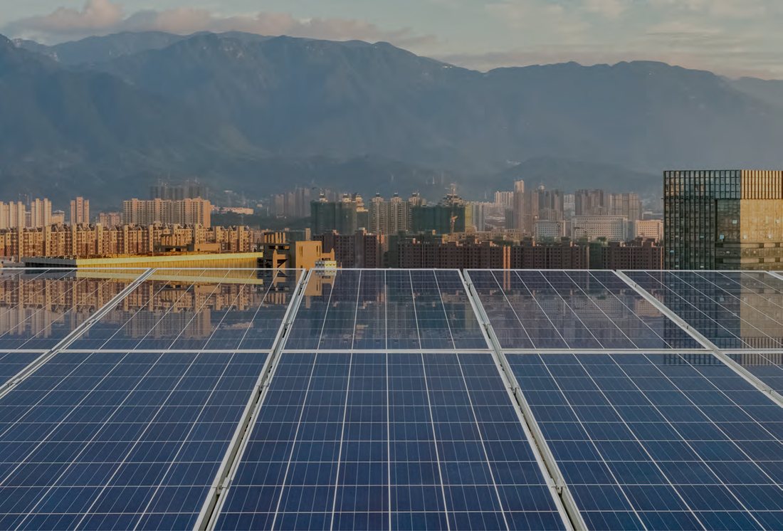 Rooftop solar panel array